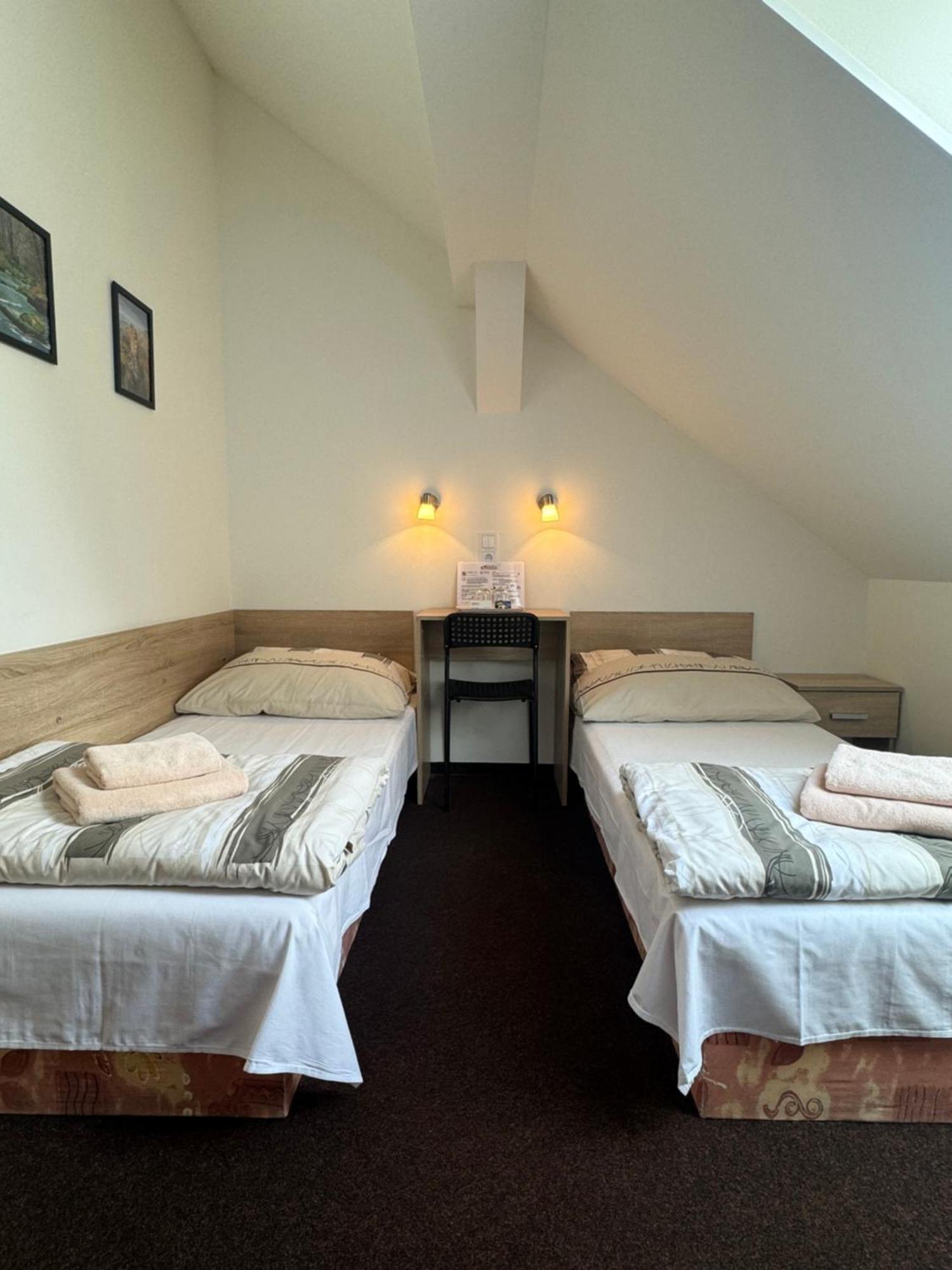 Hotel Formule Decin Exterior foto